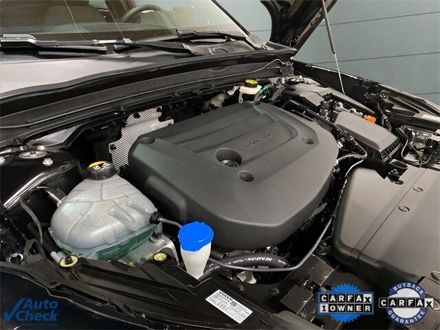 2025 Volvo XC40 B5 Core Dallas TX