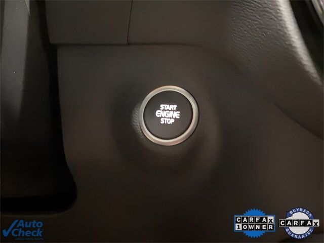 2025 Volvo XC40 B5 Core Dallas TX