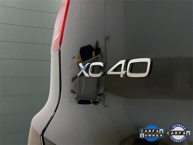 2025 Volvo XC40 B5 Core Dallas TX