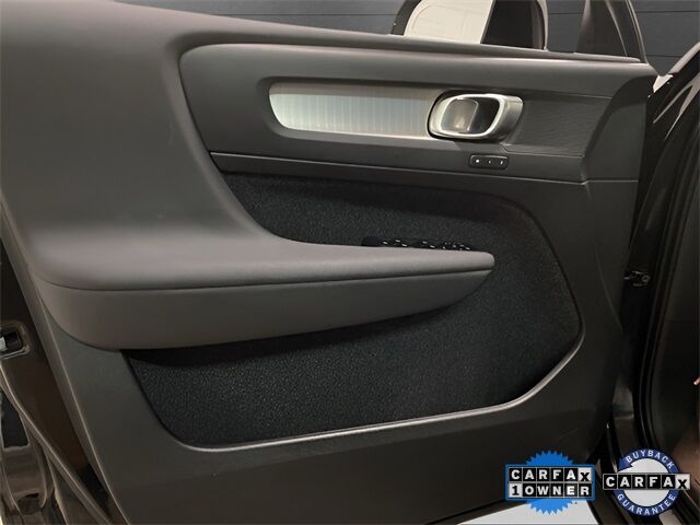 2025 Volvo XC40 B5 Core Dallas TX