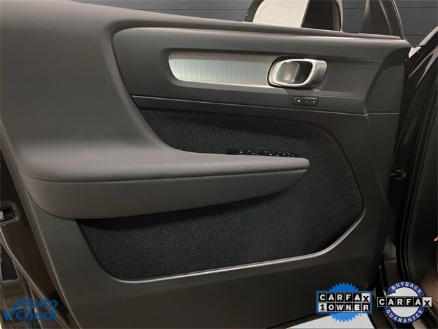 2025 Volvo XC40 B5 Core Dallas TX