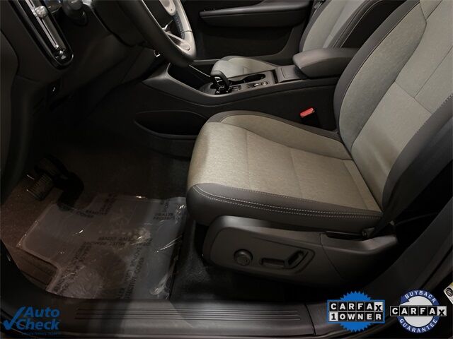 2025 Volvo XC40 B5 Core Dallas TX