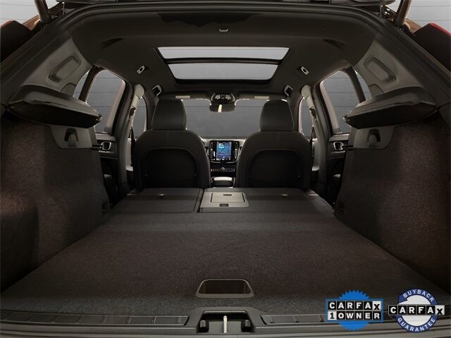 2025 Volvo XC40 B5 Core Dallas TX