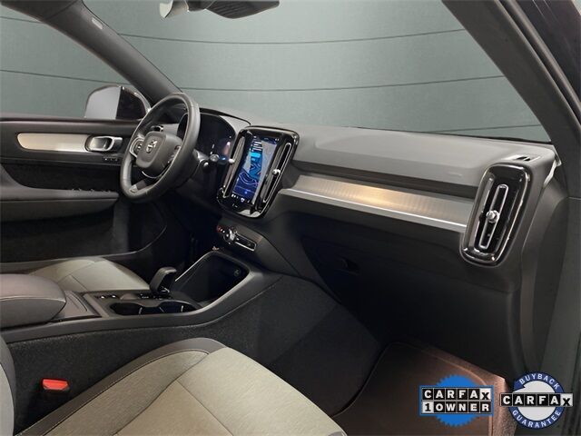 2025 Volvo XC40 B5 Core Dallas TX
