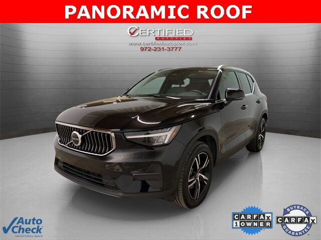 2025 Volvo XC40 B5 Core