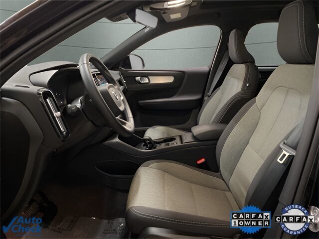 2025 Volvo XC40 B5 Core Dallas TX