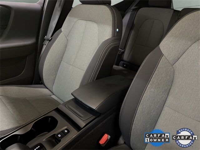 2025 Volvo XC40 B5 Core Dallas TX