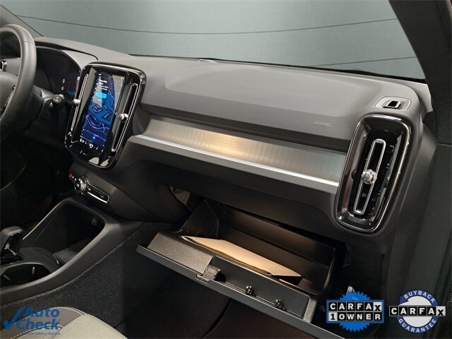 2025 Volvo XC40 B5 Core Dallas TX