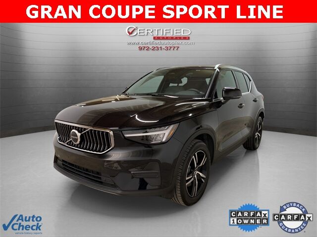 2025 Volvo XC40 B5 Core