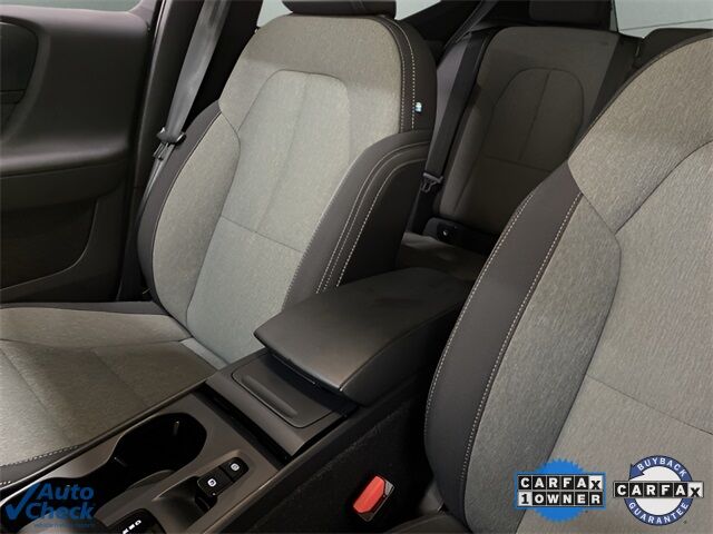 2025 Volvo XC40 B5 Core Dallas TX