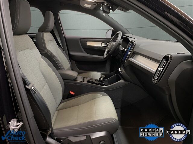 2025 Volvo XC40 B5 Core Dallas TX