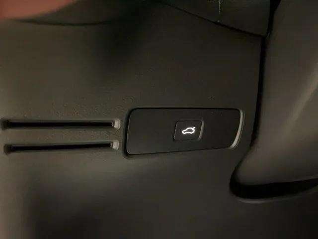 2025 Volvo XC40 B5 Core Dallas TX