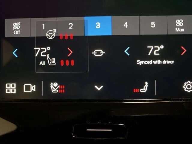 2025 Volvo XC40 B5 Core Dallas TX