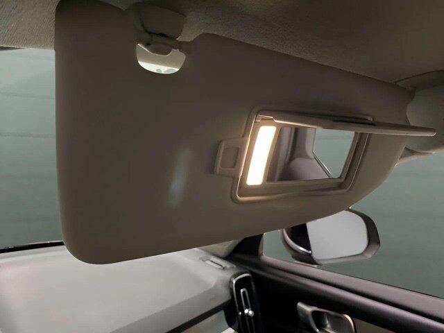 2025 Volvo XC40 B5 Core Dallas TX