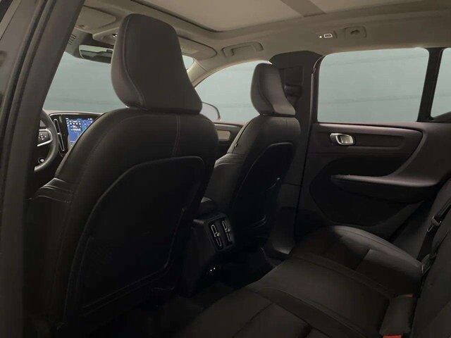 2025 Volvo XC40 B5 Core Dallas TX