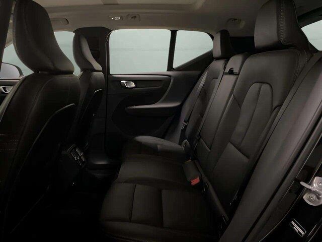 2025 Volvo XC40 B5 Core Dallas TX