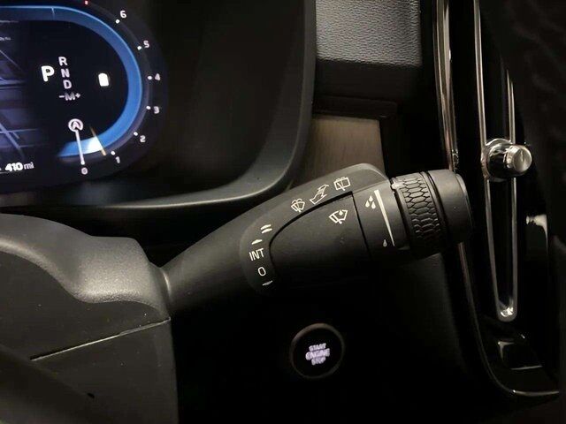 2025 Volvo XC40 B5 Core Dallas TX