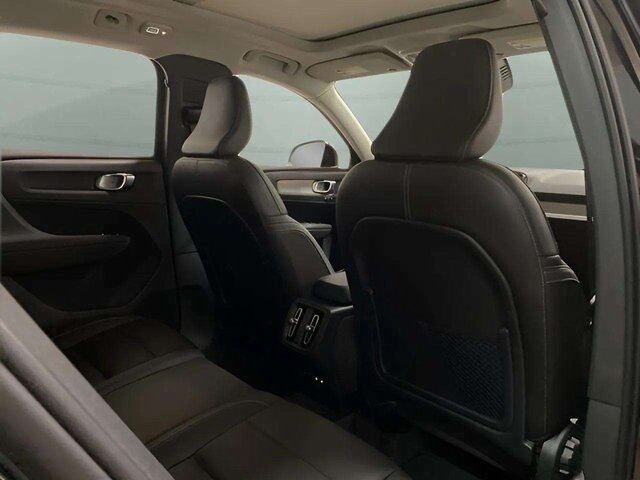 2025 Volvo XC40 B5 Core Dallas TX