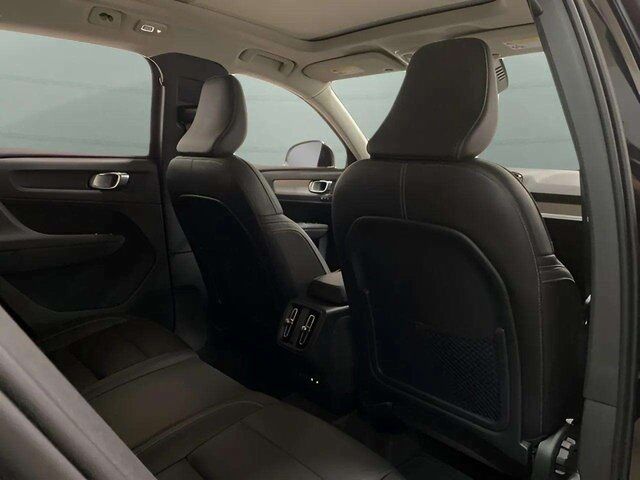 2025 Volvo XC40 B5 Core Dallas TX