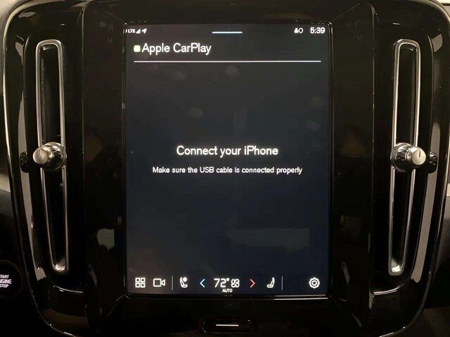 2025 Volvo XC40 B5 Core Dallas TX