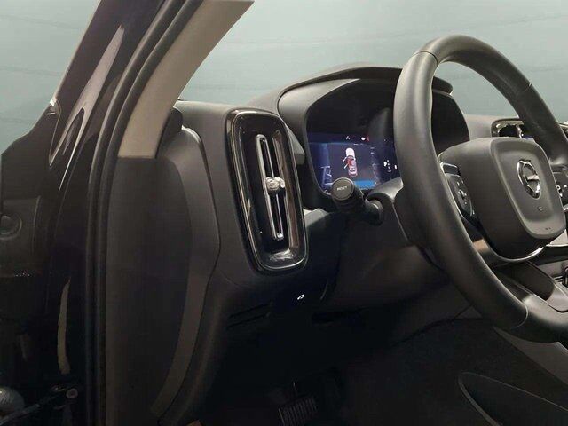 2025 Volvo XC40 B5 Core Dallas TX