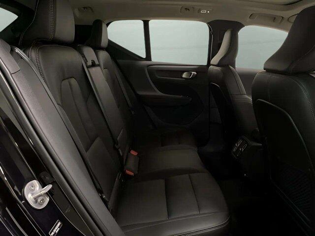 2025 Volvo XC40 B5 Core Dallas TX