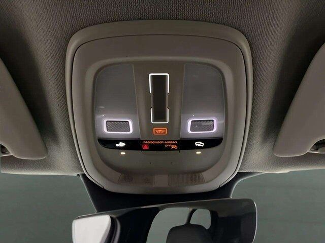 2025 Volvo XC40 B5 Core Dallas TX