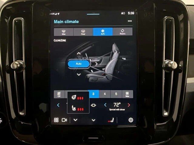 2025 Volvo XC40 B5 Core Dallas TX