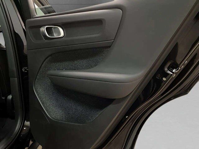 2025 Volvo XC40 B5 Core Dallas TX