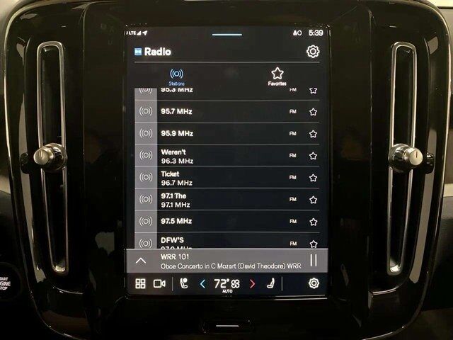 2025 Volvo XC40 B5 Core Dallas TX