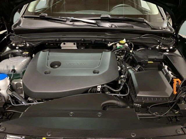 2025 Volvo XC40 B5 Core Dallas TX