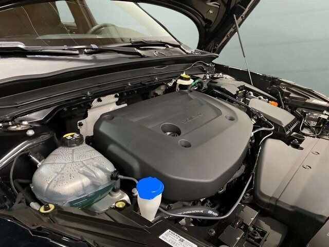 2025 Volvo XC40 B5 Core Dallas TX