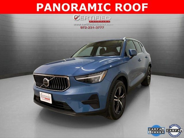 2025 Volvo XC40 B5 Core