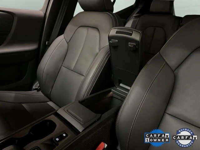 2025 Volvo XC40 B5 Core Dallas TX