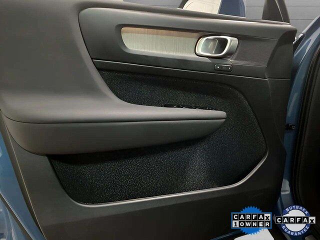 2025 Volvo XC40 B5 Core Dallas TX