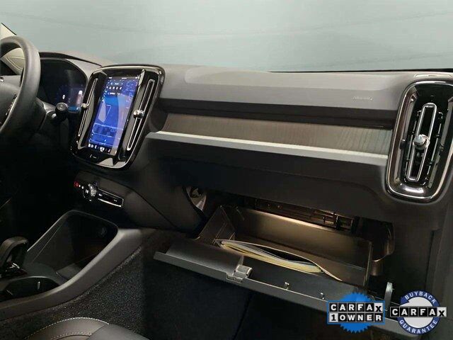 2025 Volvo XC40 B5 Core Dallas TX