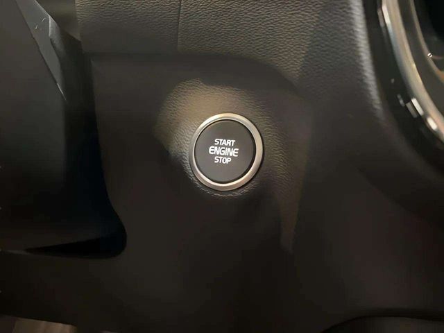 2025 Volvo XC40 B5 Core Dallas TX