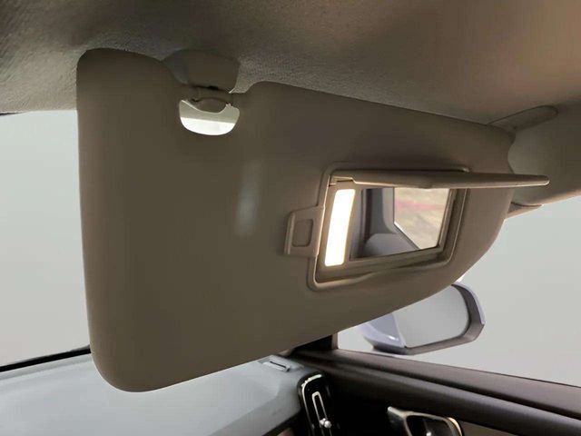 2025 Volvo XC40 B5 Core Dallas TX