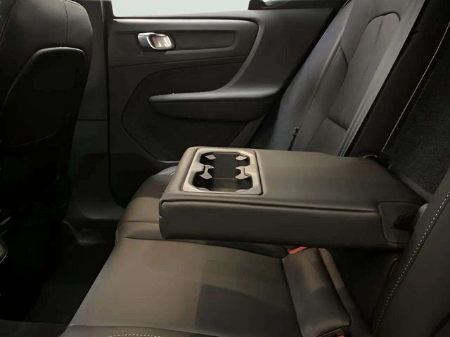 2025 Volvo XC40 B5 Core Dallas TX