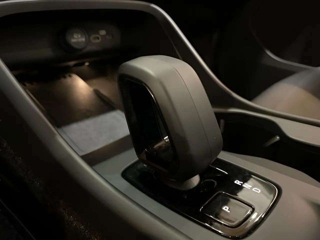 2025 Volvo XC40 B5 Core Dallas TX