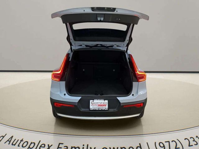 2025 Volvo XC40 B5 Core Dallas TX