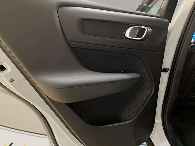 2025 Volvo XC40 B5 Core Dallas TX
