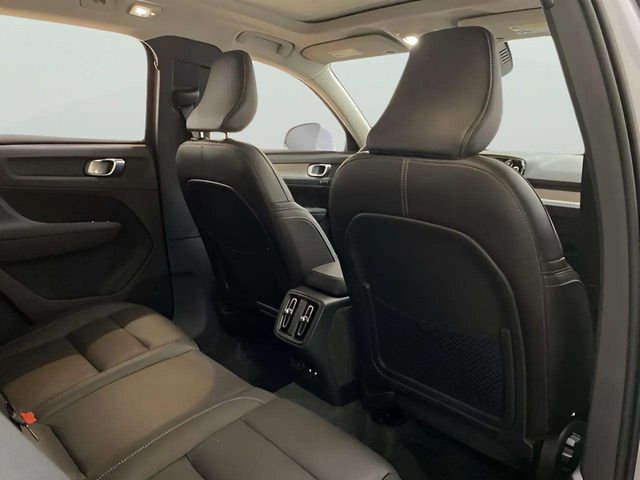 2025 Volvo XC40 B5 Core Dallas TX