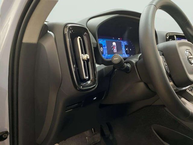 2025 Volvo XC40 B5 Core Dallas TX