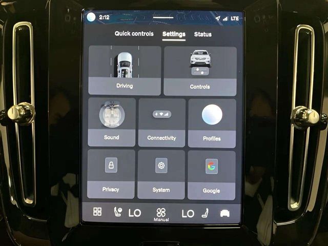 2025 Volvo XC40 B5 Core Dallas TX