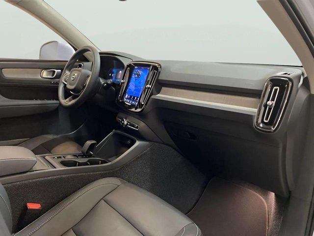 2025 Volvo XC40 B5 Core Dallas TX