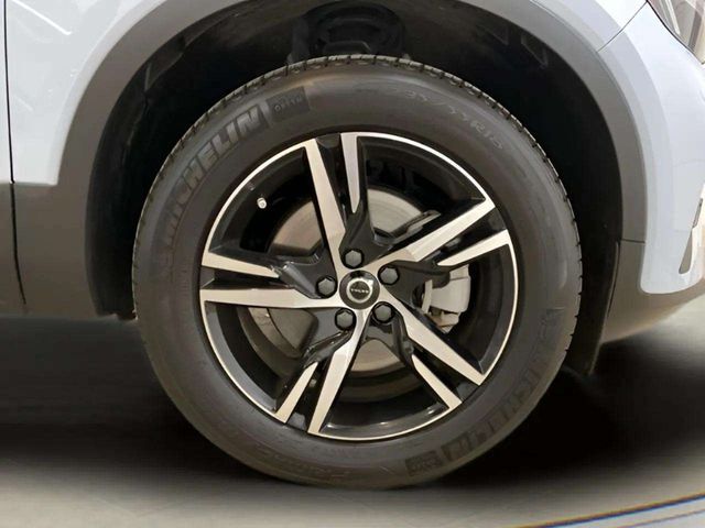 2025 Volvo XC40 B5 Core Dallas TX
