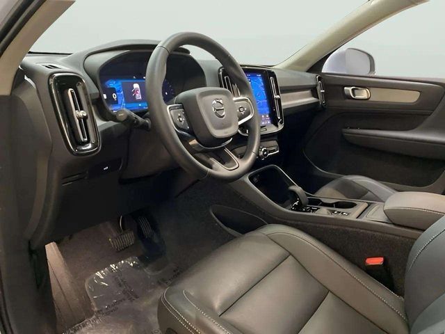 2025 Volvo XC40 B5 Core Dallas TX