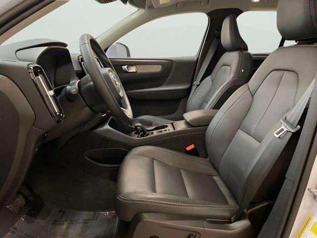 2025 Volvo XC40 B5 Core Dallas TX