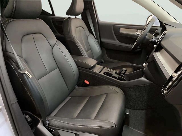 2025 Volvo XC40 B5 Core Dallas TX
